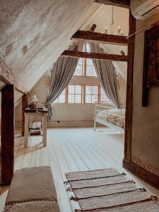 SĪMANIS Boutique Hotel Kuldīga Extérieur photo